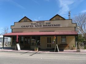 Dolly's Golden Raintree Craft And Heritage Centre - Tourism Caloundra 0