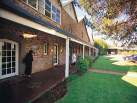 Annies Lane - Tourism Caloundra 0