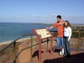 Hummock Hill Lookout - Tourism Caloundra 0
