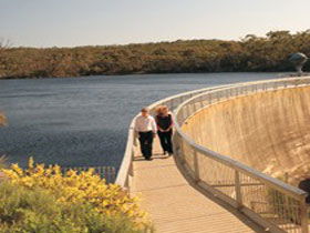 Whispering Wall - Tourism Caloundra 0