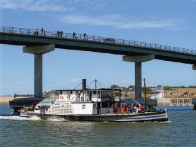 Paddle Steamer Oscar W - Tourism Caloundra 0
