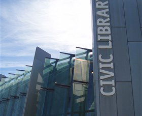 Civic Library - Tourism Caloundra 0
