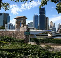 Former Victoria Bridge Abutment Memorial - Tourism Caloundra