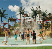 Wet 'n' Wild Water World - Tourism Caloundra