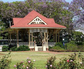 Gympie Memorial Park - Tourism Caloundra 0