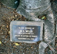 Eumundi War Memorial - Tourism Caloundra