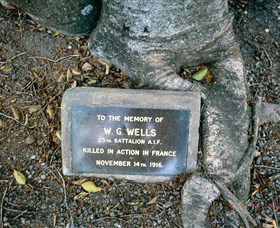 Eumundi War Memorial - Tourism Caloundra 0