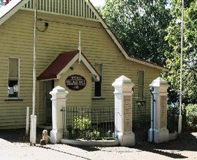 Montville Memorial Precinct - Tourism Caloundra 0