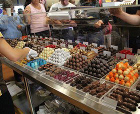 Poppys Chocolate - Tourism Caloundra 0