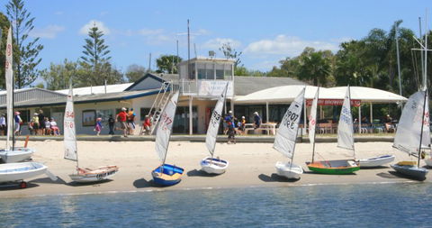 Southport Yacht Club Incorporated - Tourism Caloundra 10