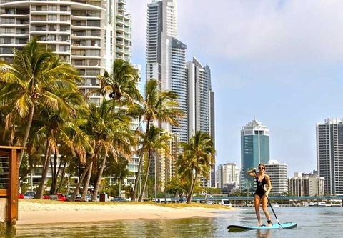 Brad Holmes Surf Coaching - Tourism Caloundra 3