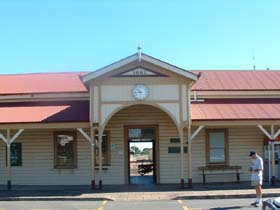 Maryborough Railway Station - Tourism Caloundra 0