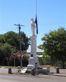 Aramac War Memorial - Tourism Caloundra 0