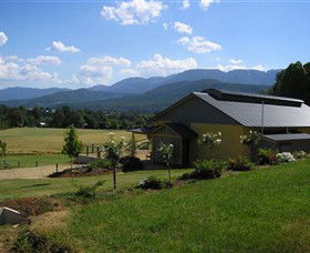 Ringer Reef Winery - Tourism Caloundra 0