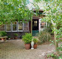 Gumnut Hideaway Gallery - Tourism Caloundra