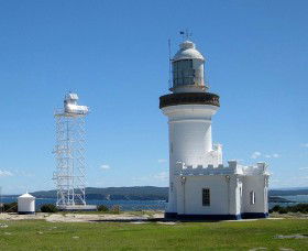 Point Perpendicular Lighthouse And Lookout - Tourism Caloundra 0