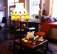 Studio 19 Art Gallery and Creative Loungeroom - Tourism Caloundra