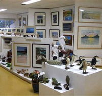Huskisson Gallery and Picture Framing - Tourism Caloundra