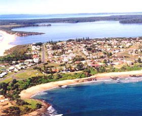 Oceans Mirror Gifts - Tourism Caloundra 0