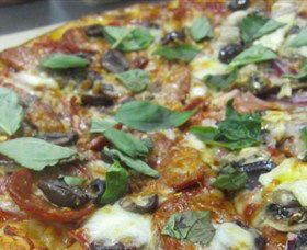 Mezzadellas Woodfired Pizza And Tapas - Tourism Caloundra 0