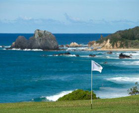 Narooma Golf Club - Tourism Caloundra 0