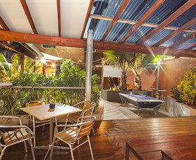The Plantation Hotel - Tourism Caloundra 0