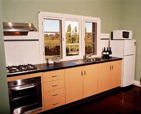 Upper Reach Winery And Cellar Door - Tourism Caloundra 3