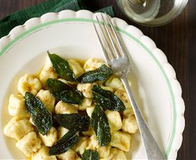 A Tavola! Cooking School At Pizzini Wines - Tourism Caloundra 4