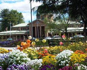 Bathurst Court House - Tourism Caloundra 0