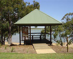 Canoe Point Beach And Parklands - Tourism Caloundra 2