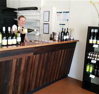 Billy Button Wines - Tourism Caloundra