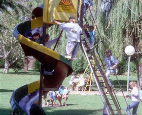 Coronation Park Yass - Tourism Caloundra 2