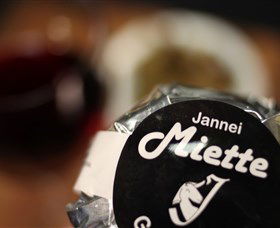 Jannei Artisan Cheese Makers - Tourism Caloundra 4
