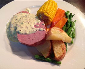 Phillip Island RSL - Tourism Caloundra 2