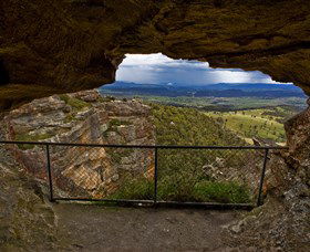 Hassans Walls Lookout - Tourism Caloundra 0