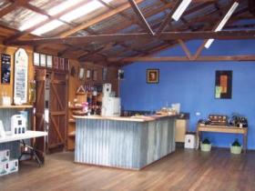 Pyramids Road Wines - Tourism Caloundra 1