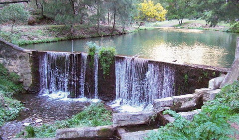 Jenolan River Walking Track - Tourism Caloundra 2