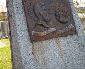 Thunderbolt's Statue And Constable Walker Memorial - Tourism Caloundra 0