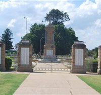 Warwick War Memorial and Gates - Tourism Caloundra