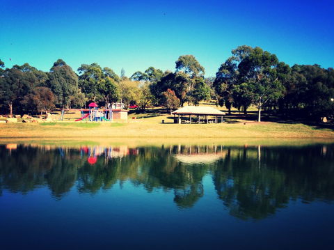 Lake Lyell Recreation Park - Tourism Caloundra 4