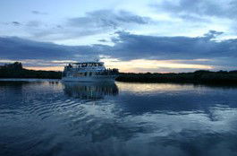 Tamboi Queen Cruises - Tourism Caloundra 1
