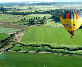 Cloud 9 Balloon Flights - Tourism Caloundra 1