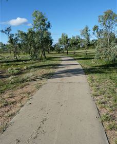 Lagoon Creek - Tourism Caloundra 1