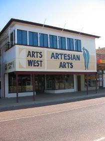 Artesian Arts And Arts West - Tourism Caloundra 3