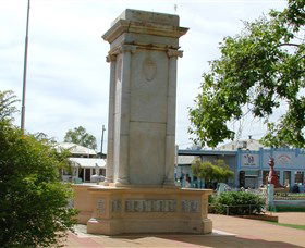 Charleville War Memorial - Tourism Caloundra 0