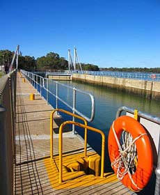 Lock 10 And Weir - Tourism Caloundra 1