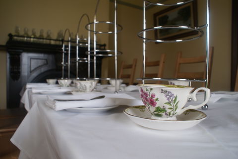 Gatehouse High Tea Rooms - Tourism Caloundra 2