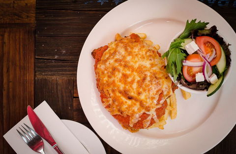Crown Hotel Wentworth - Tourism Caloundra 3