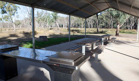 Yanga Woolshed Picnic Area - Tourism Caloundra 0
