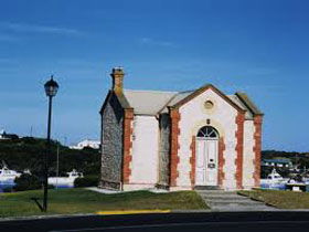 Royal Circus And Customs House In Robe - Tourism Caloundra 0